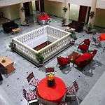 Hotel Mangal Regency