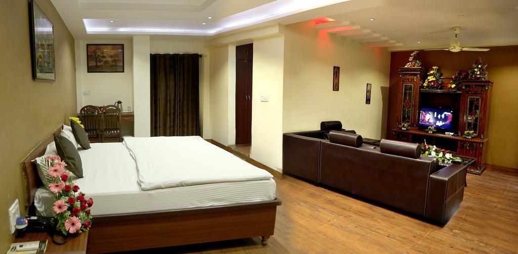 Hotel Mangal Regency 2*